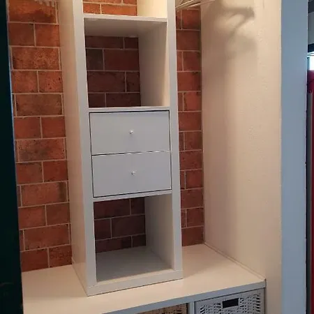 Jlune 公寓 *
